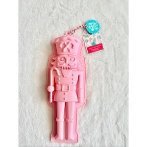 🎄 Nutcracker Silicone Baking Mold – Pink | Holiday Kitchen Decor 🎄